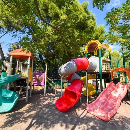 مكان تخييم Stobrec *